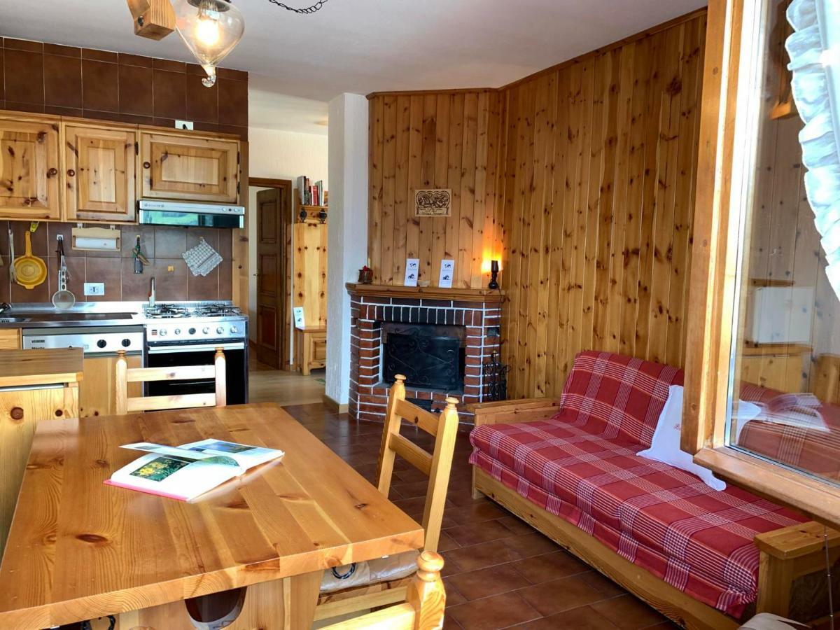 Appartamento Piccola Residenza by Holiday World Oga Esterno foto