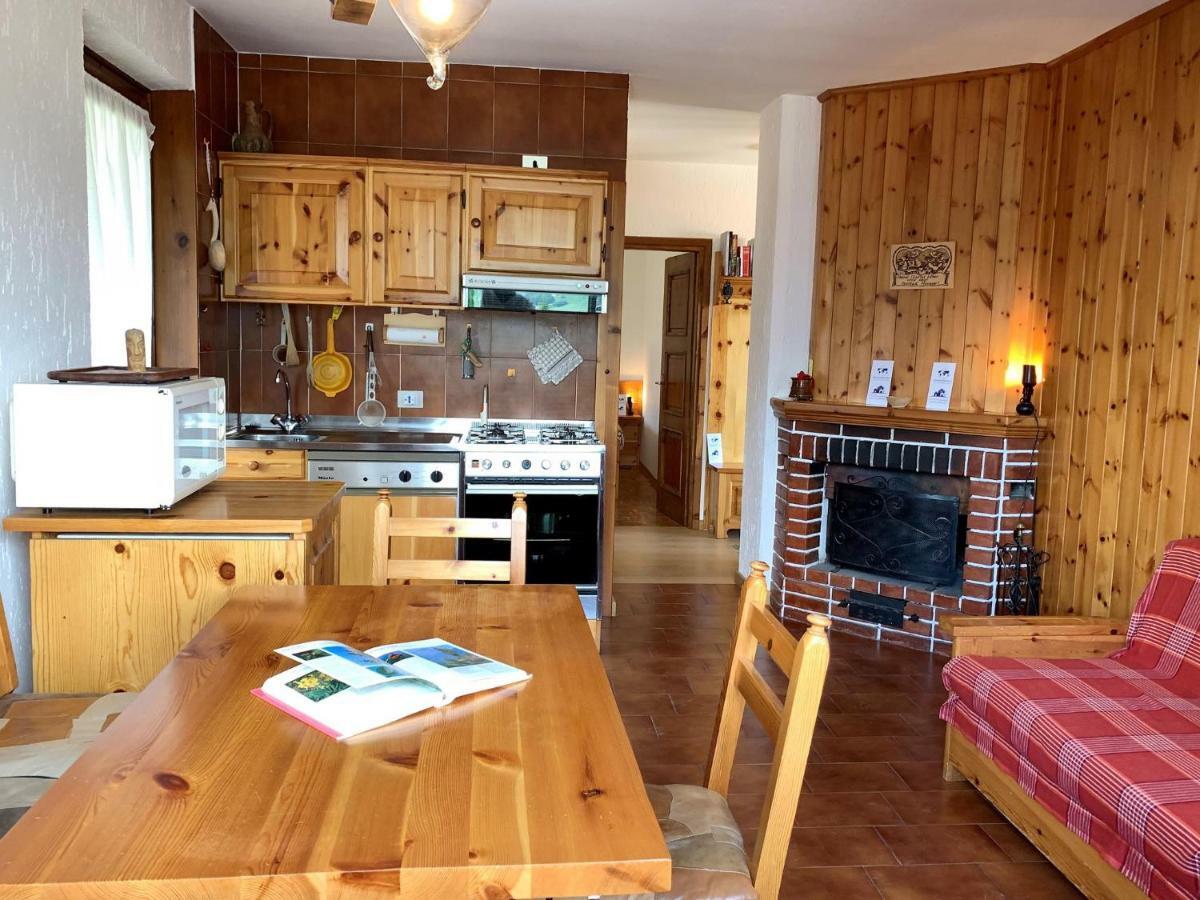 Appartamento Piccola Residenza by Holiday World Oga Esterno foto