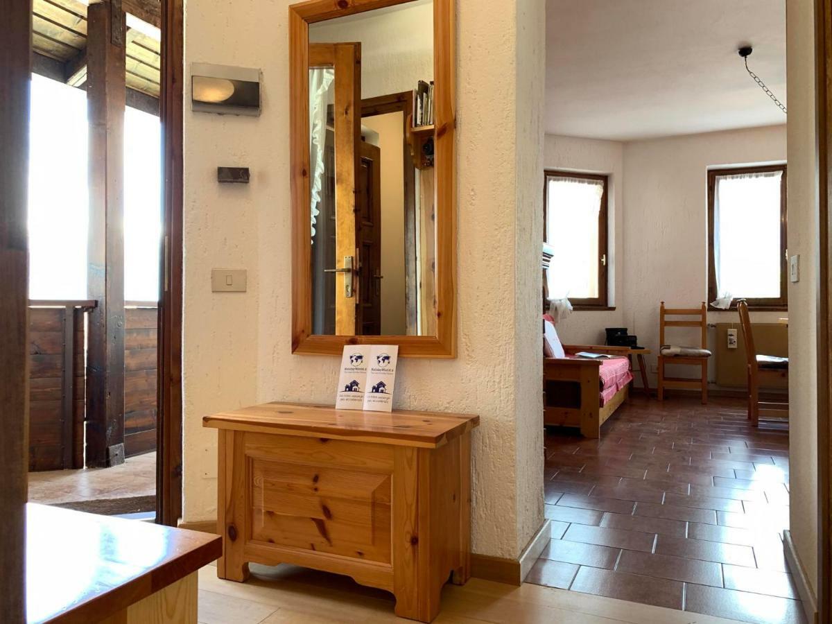 Appartamento Piccola Residenza by Holiday World Oga Esterno foto