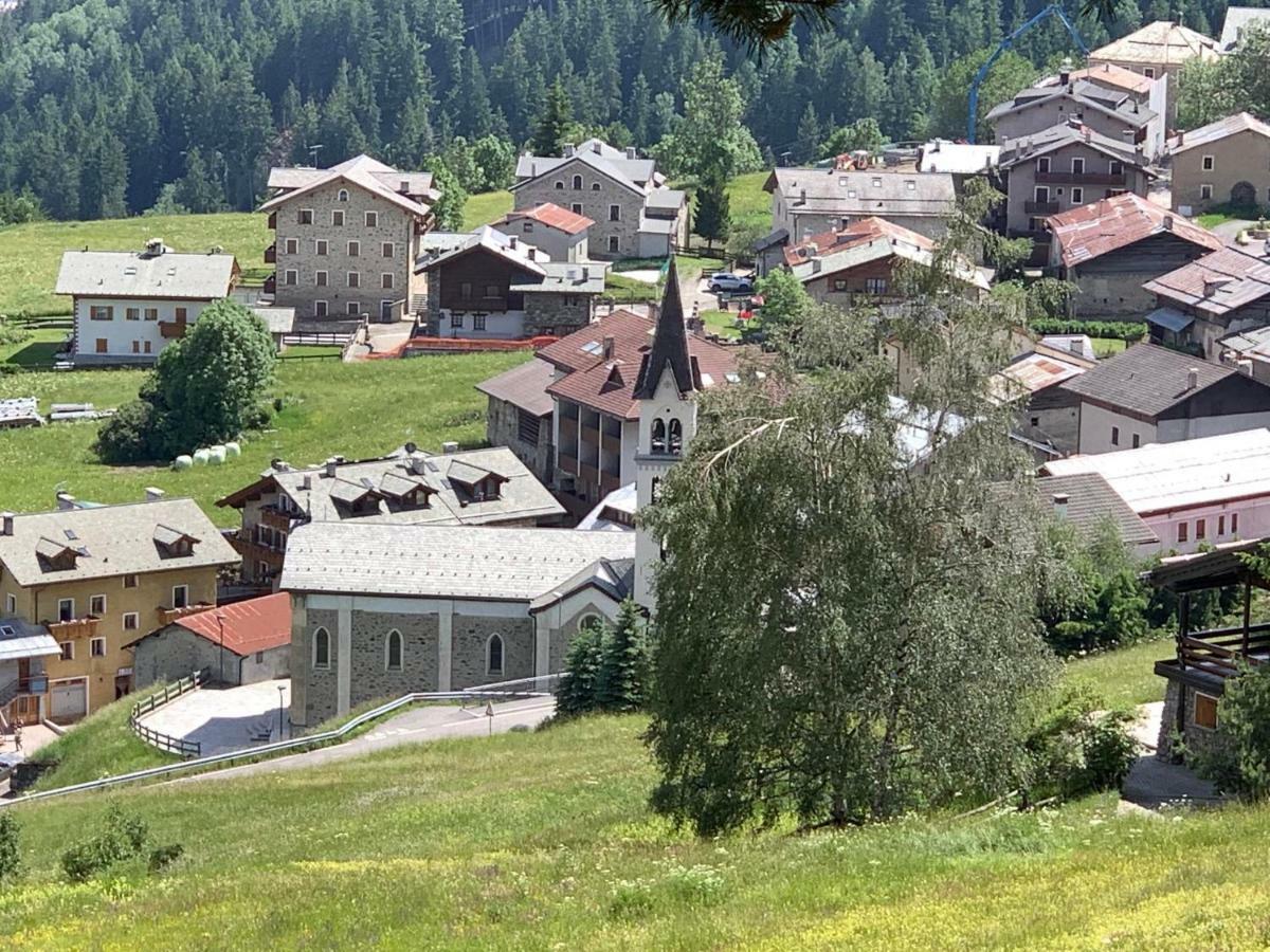 Appartamento Piccola Residenza by Holiday World Oga Esterno foto